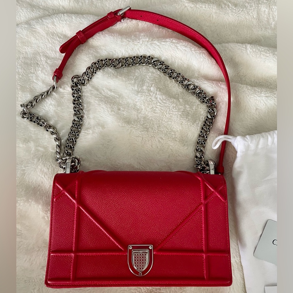 Christian Dior Grained Calfskin Diorama Small Red Crossbody - Picture 3 of 13